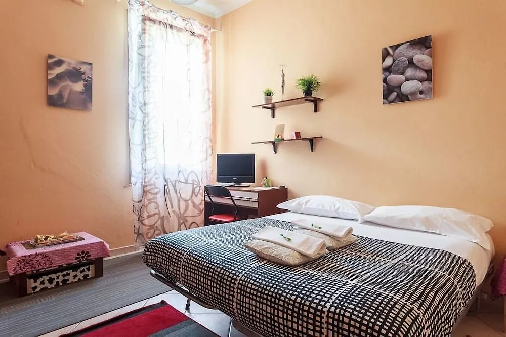 Stazione Centrale Bed and Breakfast Bologna 3*,  Italia